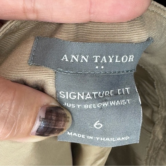 Ann Taylor Tan Trousers Signature Fit Mid to high Rise Size 6 EUC - Picture 14 of 14